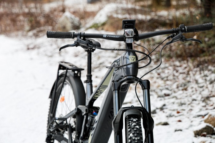 Sähköpyörällä onnistuu talvipyöräily