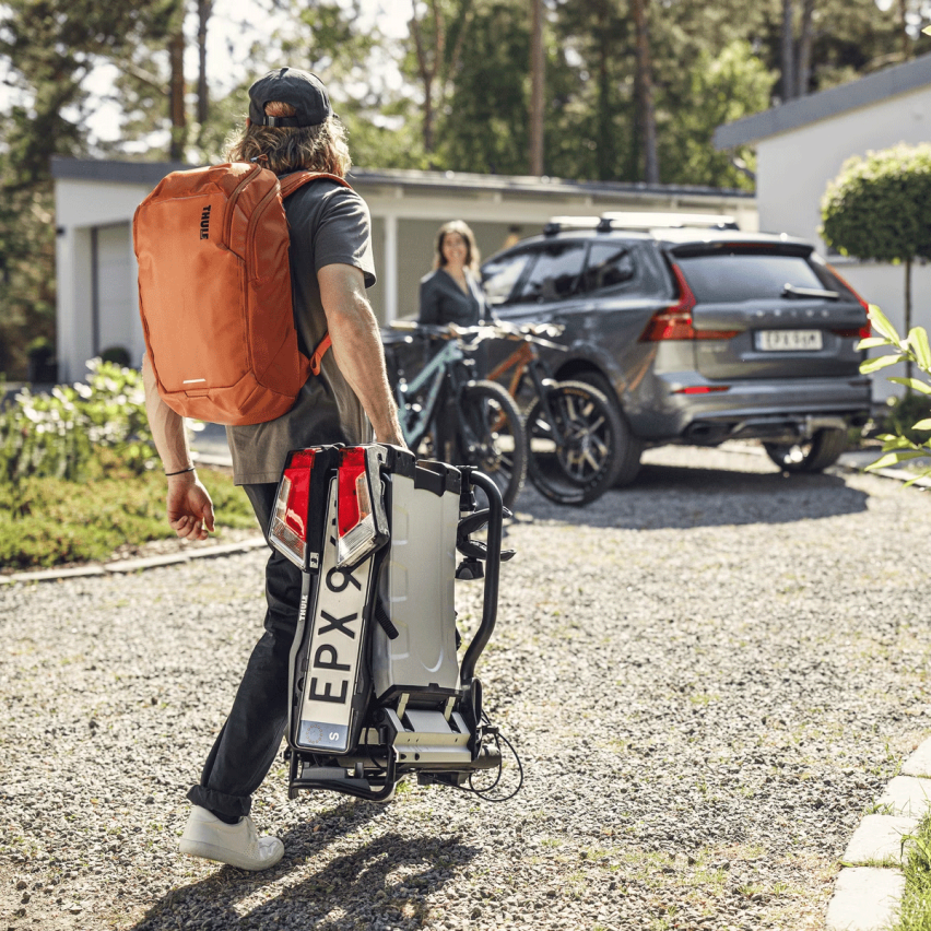 THULE EasyFold XT 3 Polkupyörän kuljetusteline, 13 pin, 3:lle pyörälle, peräkoukkukiinnitys